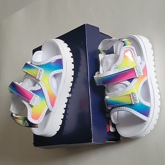 Toddler Sandals - Picture 1 of 5